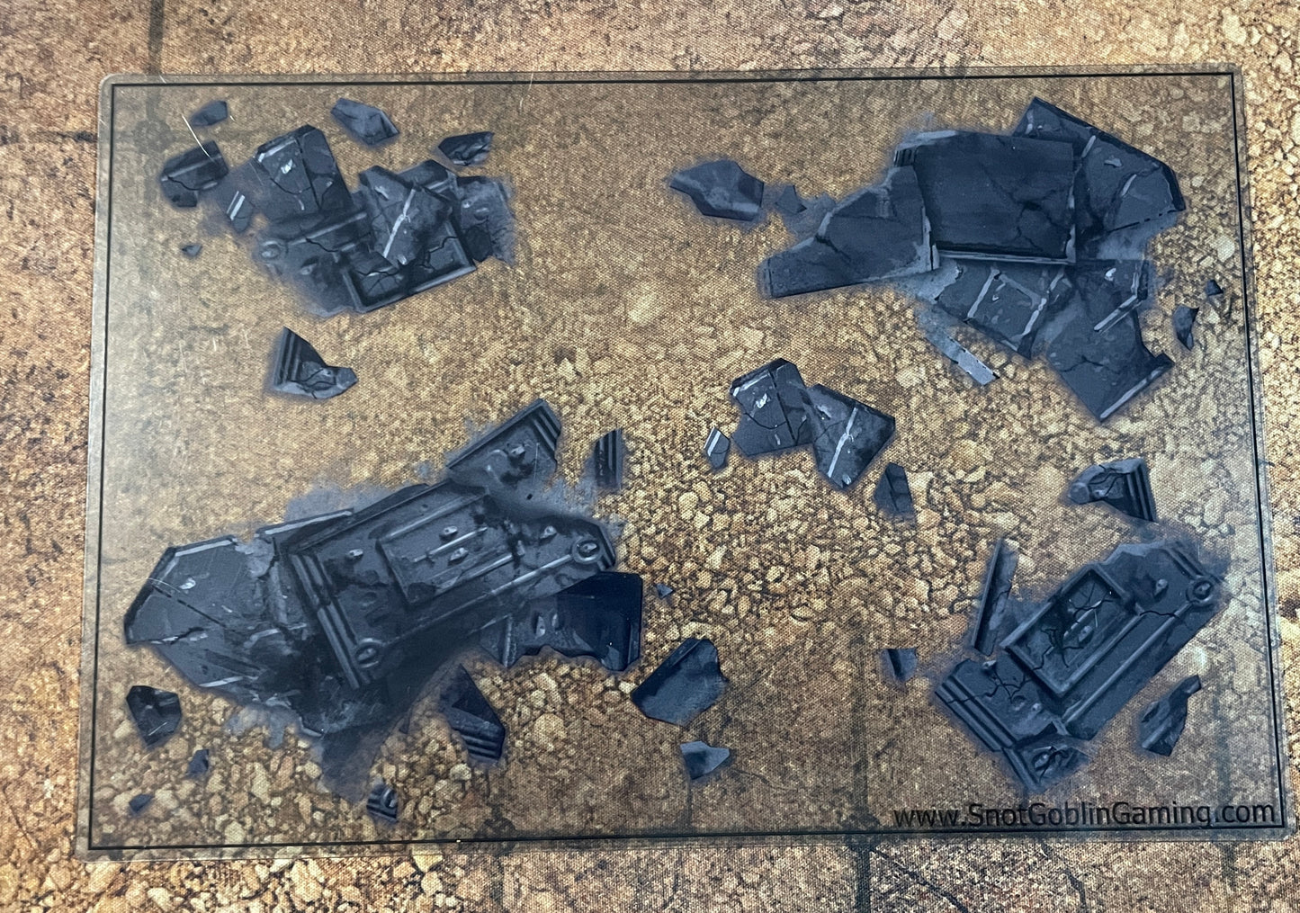 6x9" close up on table